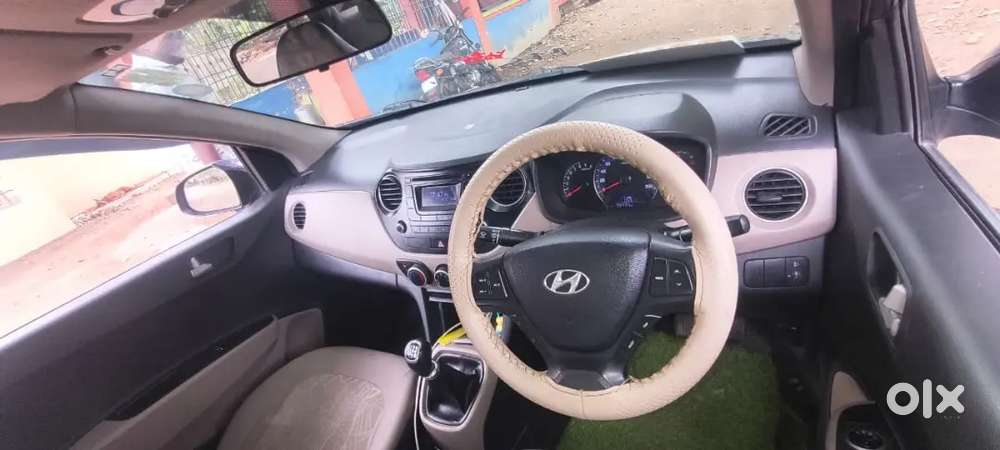 Hyundai Xcent Petrol Manual 2015
