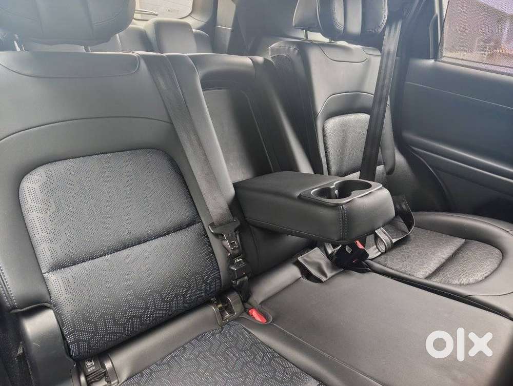 Tata Safari Accomplished Plus Dark Edition At, 2023, Diesel