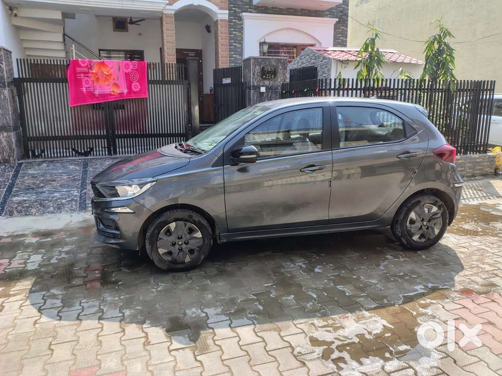 Tata Manual Petrol 2025
