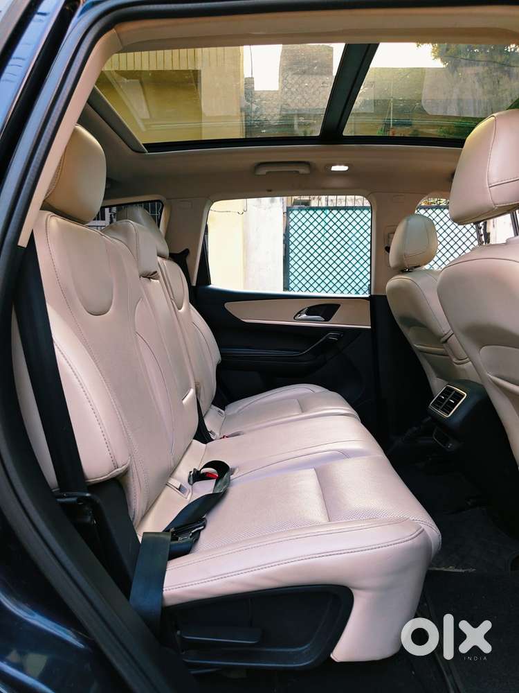 Mahindra Xuv700 2.2 Ax 7 Diesel Mt Luxury Pack Str, 2022, Diesel