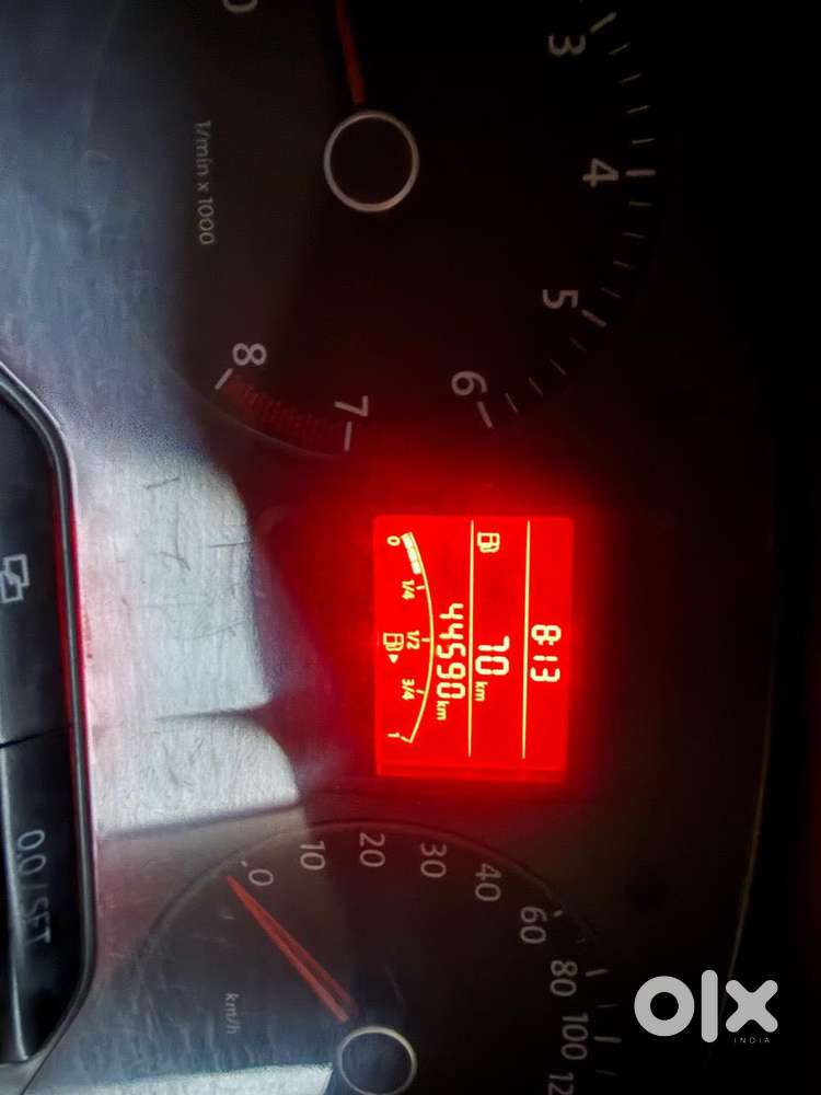 Volkswagen Vento 1.6 Trendline, 2013, Petrol