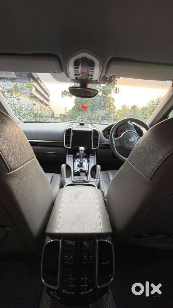 Porsche Cayenne 2011 Diesel Well Maintained
