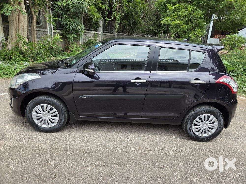 Maruti Suzuki Swift Vxi + Manual, 2017, Petrol
