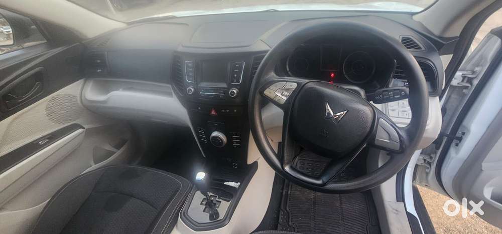 Mahindra Xuv300 1.2 W6 Amt Petrol, 2023, Petrol