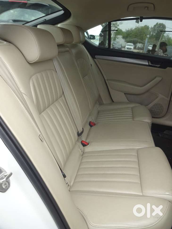 Skoda Superb Style 1.8, 2016, Petrol
