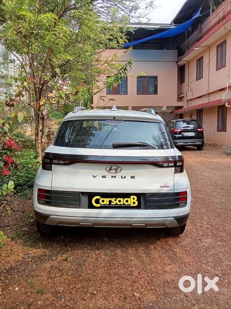 Hyundai Venue 1.0 Sx (o) Turbo Dct, 2023, Petrol