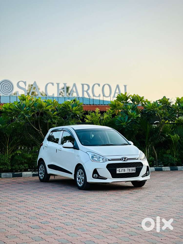 Hyundai I10 Sportz, 2017, Petrol