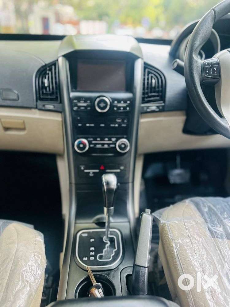 Mahindra Xuv500 At W6 2wd, 2016, Diesel