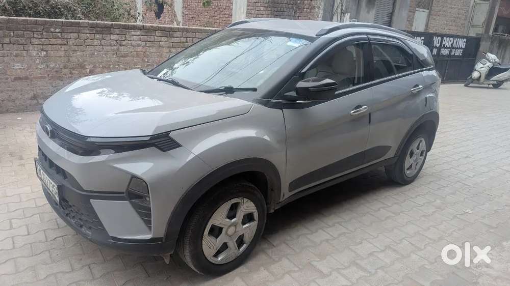 Tata Nexon 2024 Petrol Well Maintained