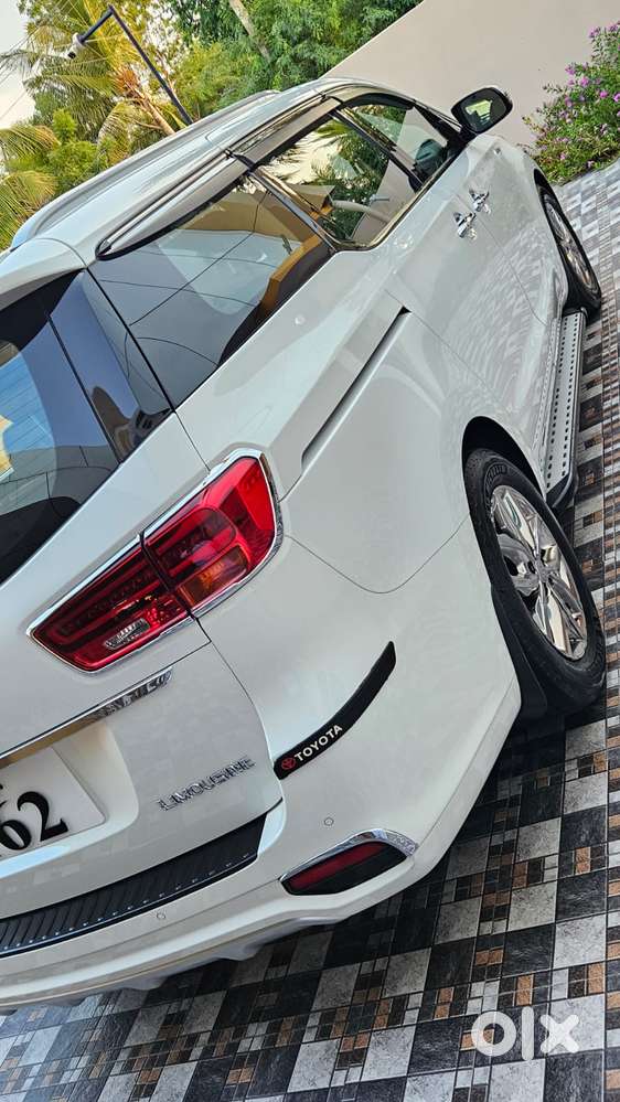 Kia Carnival Limousine Plus 7 Str, 2021, Diesel