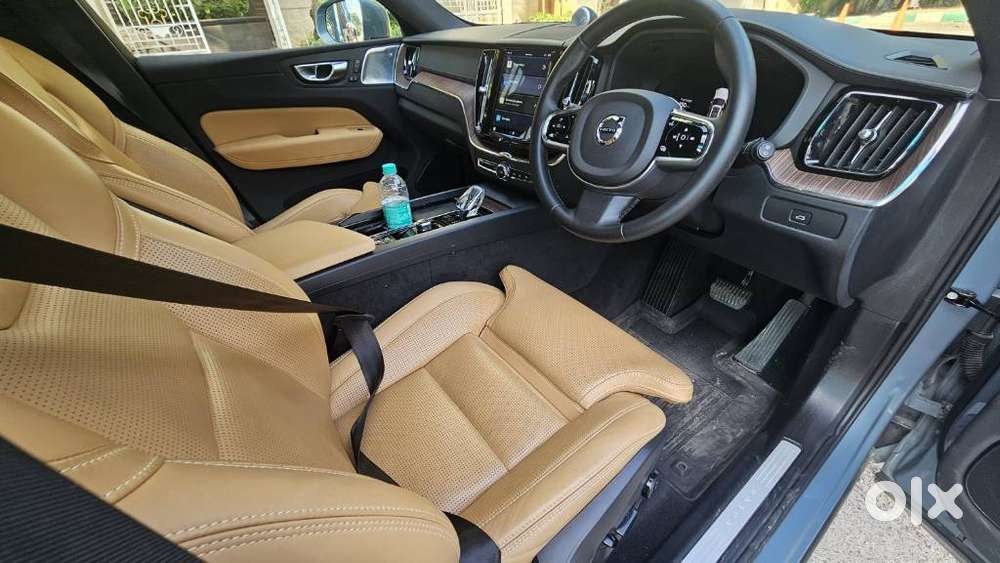 Volvo Xc60 Inscription D5, 2023, Petrol