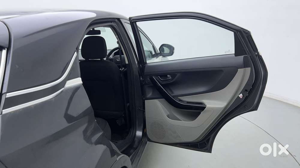 Tata Nexon 1.2 Revotron Xm, 2018, Petrol