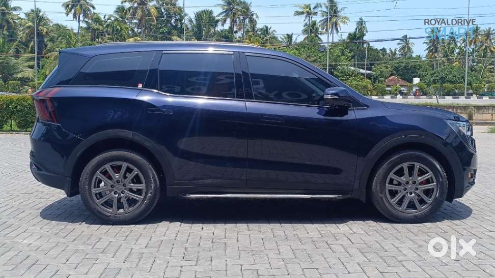 Mahindra Xuv700, 2022, Petrol