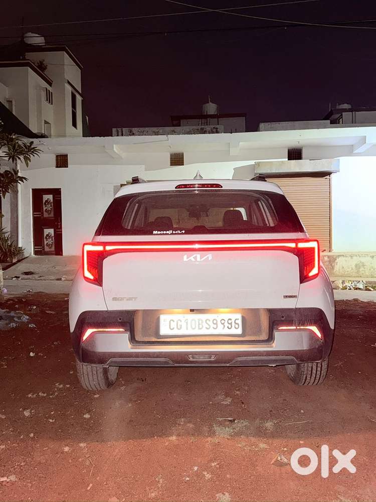 Kia Sonet With Sunroof 2024