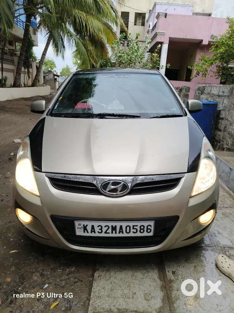 Model 2011 Automatic Petrol