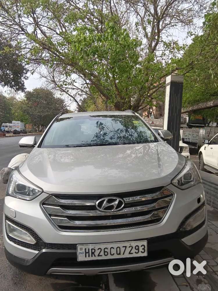 Hyundai Santa Fe 2015 Diesel 95079 Km Driven