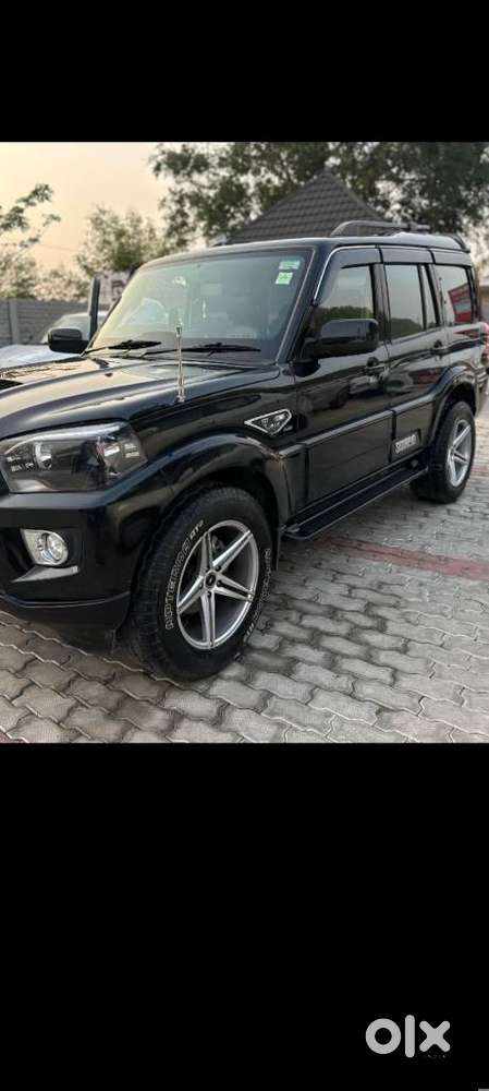 Mahindra Scorpio Classic