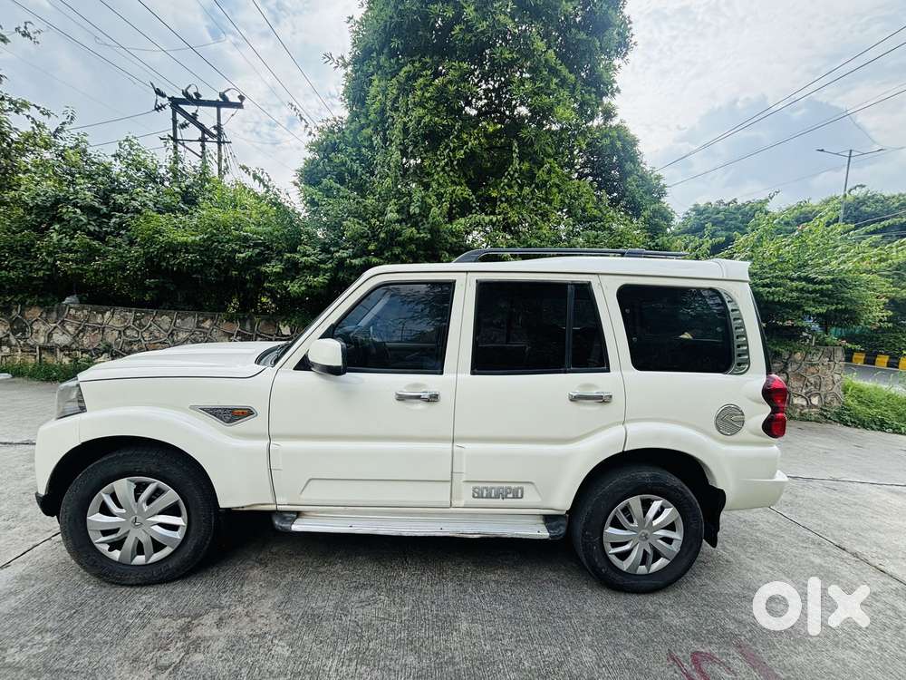 Mahindra Scorpio S4 Plus 9s, 2016, Diesel