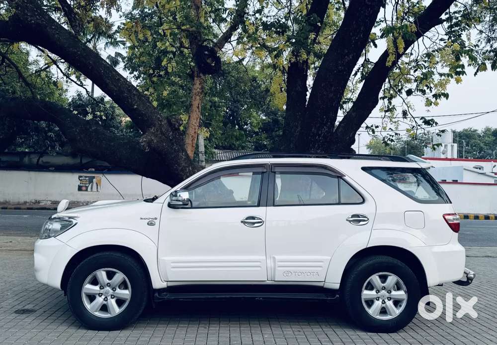Toyota Fortuner, 2010, Diesel