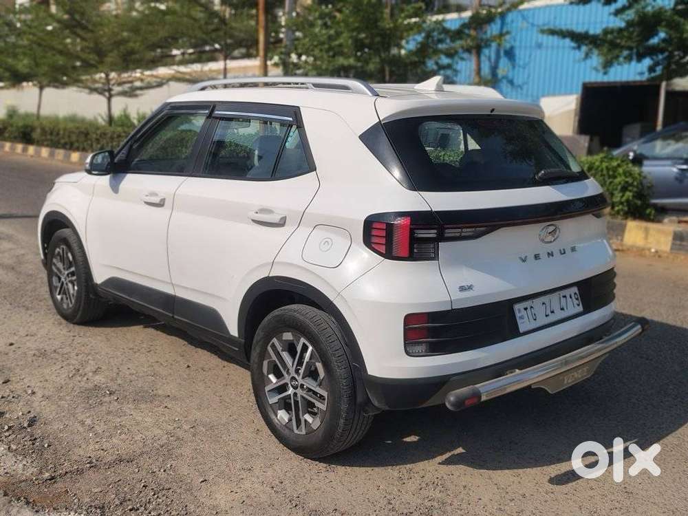 Hyundai Venue Sx (o) Mt 1.5 Diesel, 2024, Diesel