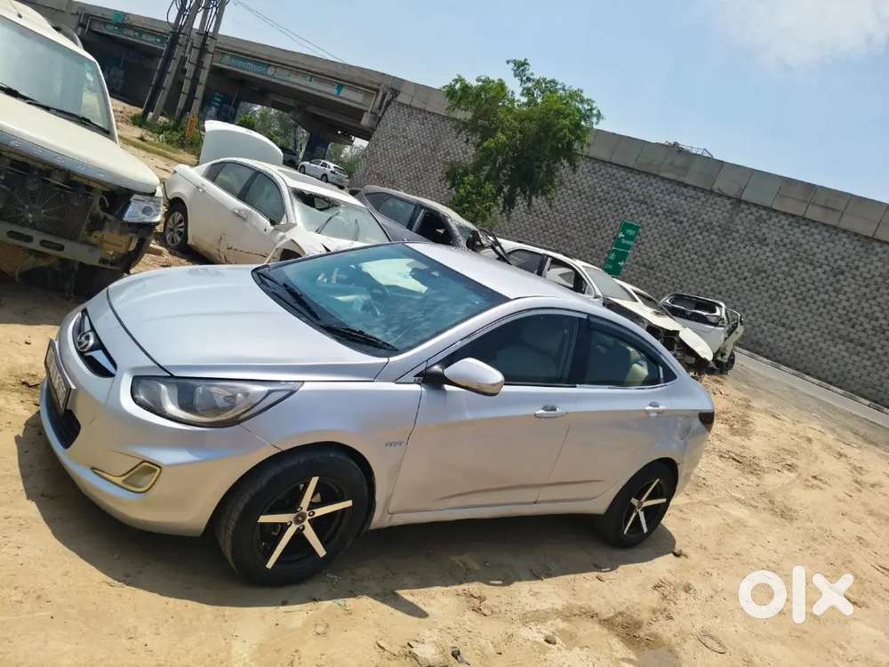 Hyundai Verna Petrol 2011
