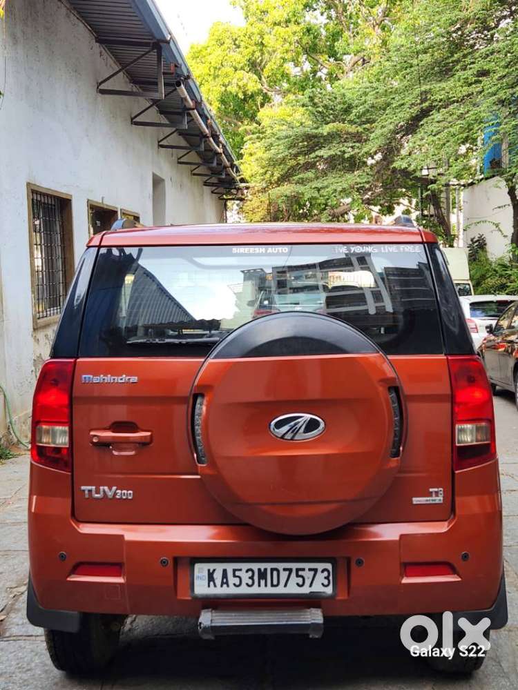 Mahindra Tuv 300 T8 Amt (automatic), 2016, Diesel