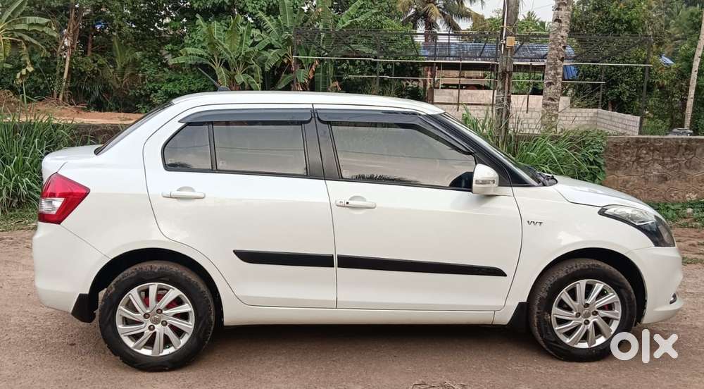 Maruti Suzuki Swift Dzire 1.2 Zxi Bsiv, 2017, Petrol