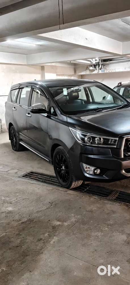 Toyota Innova Crysta [2020-ongoing] 2.4 Vx 7 Str, 2016, Diesel