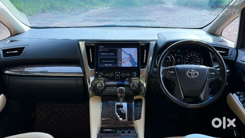 Toyota Vellfire, 2021, Petrol