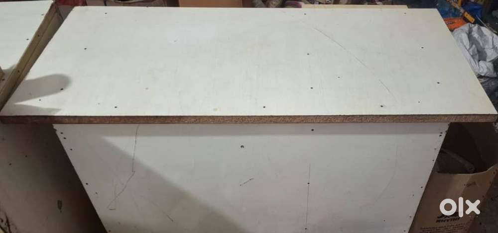 2 Shop Counter in Good Condition