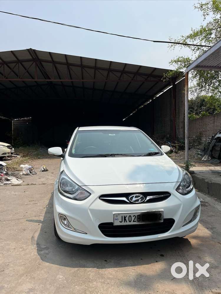 Modified Mint Condition Geniune Kilometers Verna 1.6