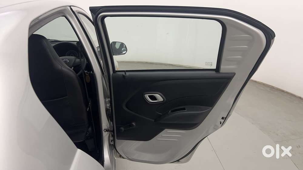 Datsun Redigo T Option, 2018, Petrol