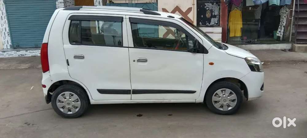 Cng.petrol..vimo Chalu..parsging .2031 Sudhi Nu.2 Tayar New