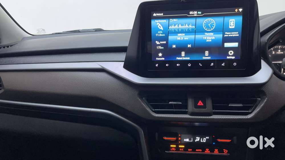 Maruti Suzuki Brezza 1.5 Zxi Plus Smart Hybrid Dual Tone, 2023, Petr..