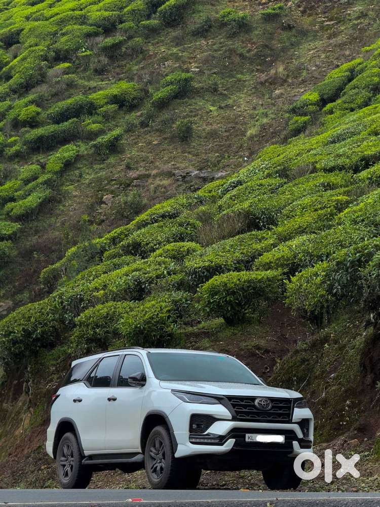 Fortuner 2023 4x2 At Diesel - Customised, Dechromed