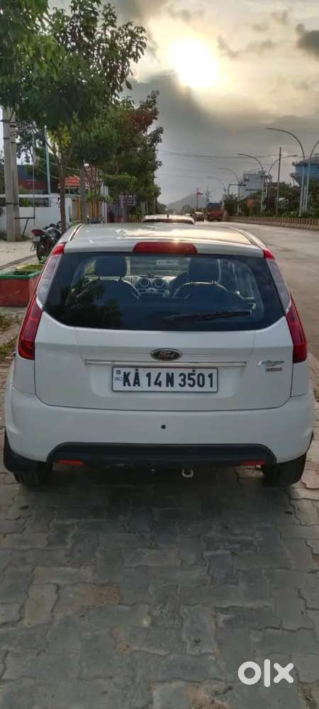 Ford Figo 2011 Diesel 132000 Km Driven