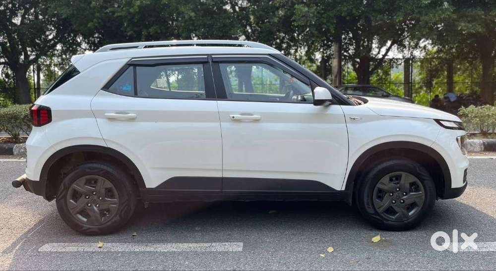Hyundai Venue S 1.2 Petrol, 2023, Petrol