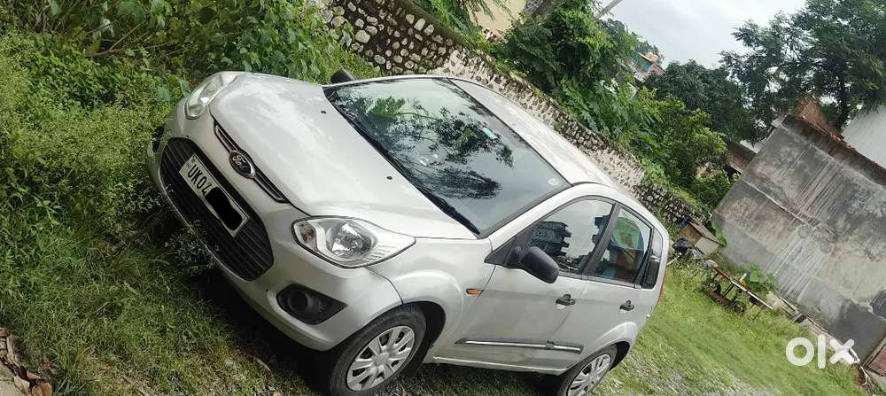Ford Figo Petrol Lxi 2013 Year