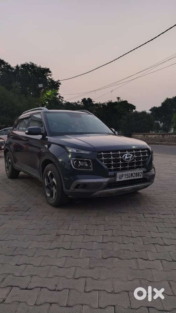 Hyundai Venue 1.0 Sx Turbo Imt Dual Tone Sport, 2021, Petrol