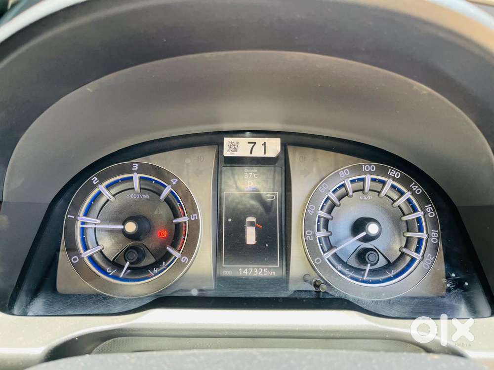Toyota Innova Crysta 2.8z Automatic, 2016, Diesel