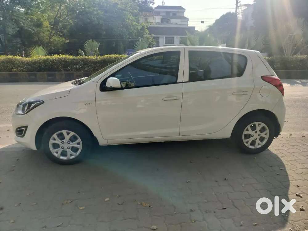 I20 Magna Diamond Shape Rto Certificated Petrol+lpg