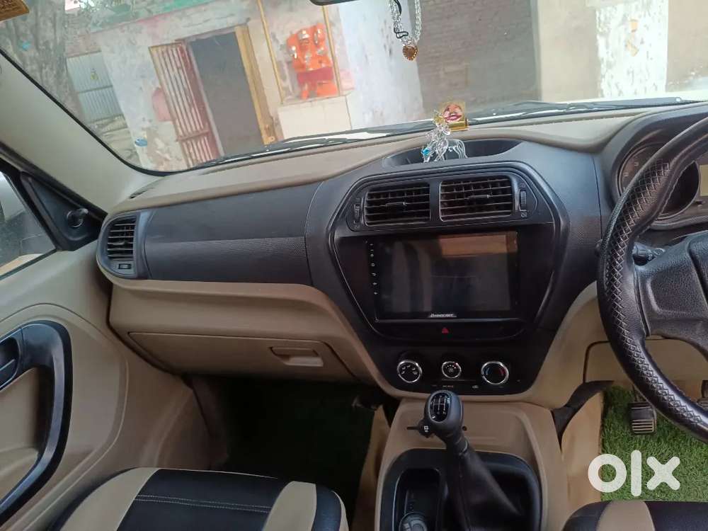 Mahindra Tuv 300 2019