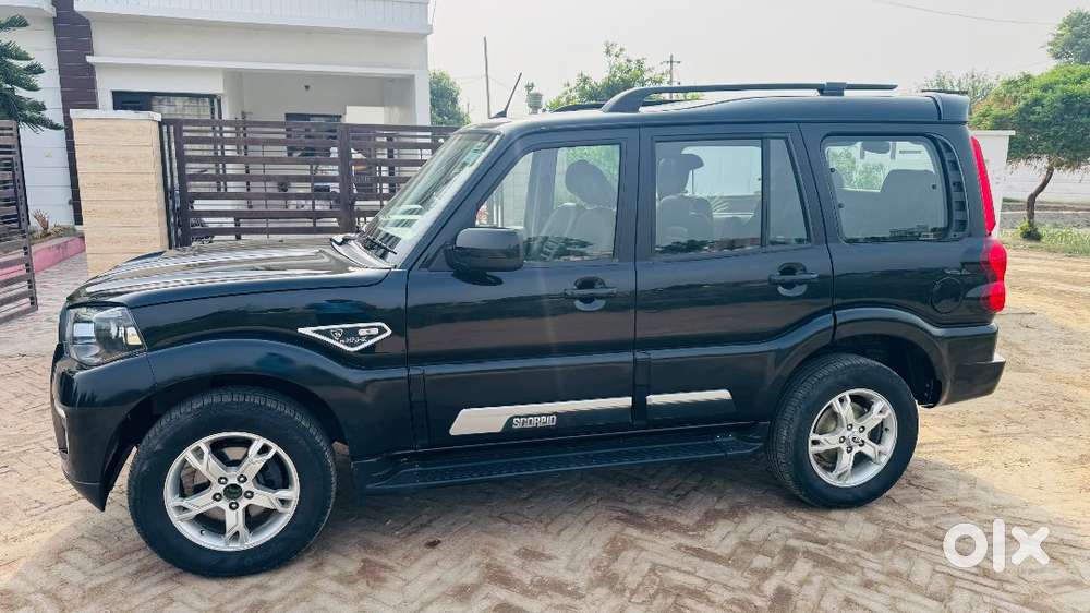 Mahindra Scorpio Classic 2023 Diesel Well Maintained