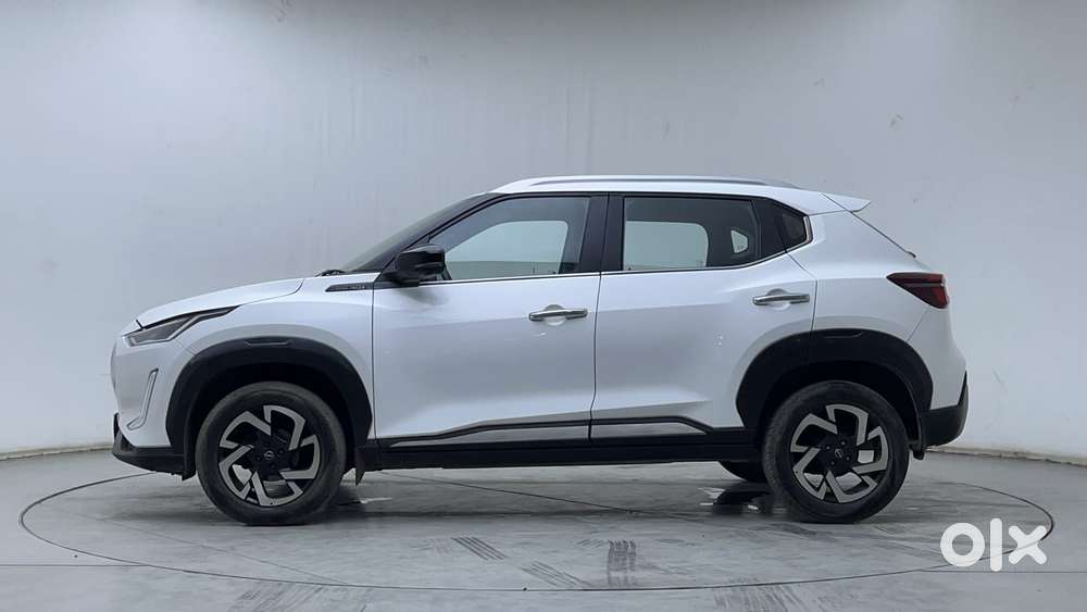 Nissan Magnite 1.0 Xv Premium Turbo Cvt (o), 2022, Petrol