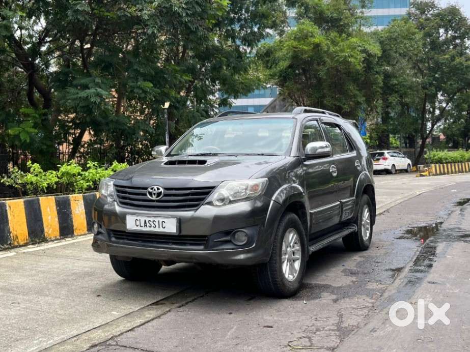 Toyota Fortuner 3.0 4x4 Manual, 2011, Diesel