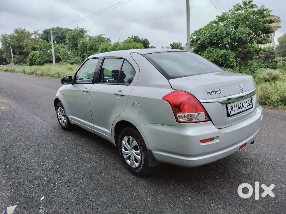 Maruti Suzuki Dzire 1.2 Vxi 2010