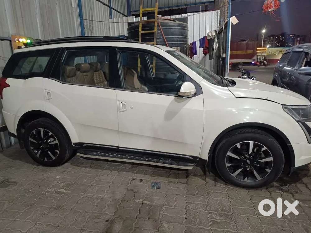 Mahindra Xuv500 W11 Sunroof Diesel 2021