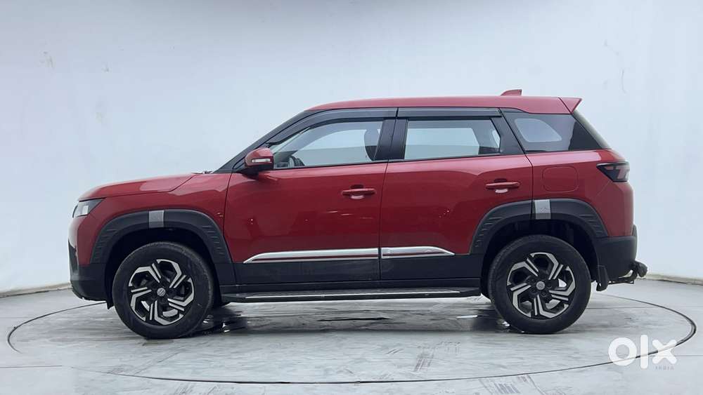 Maruti Suzuki Brezza Vxi At, 2022, Petrol