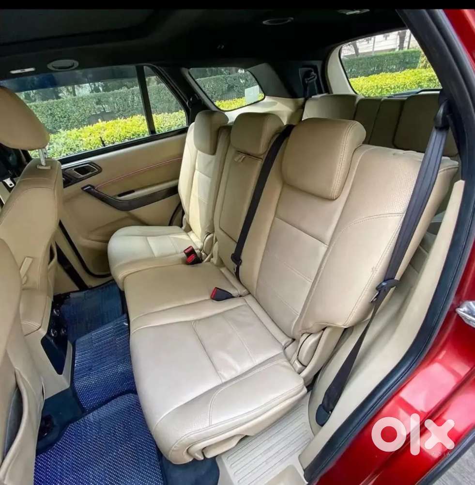 Ford Endeavour 2016