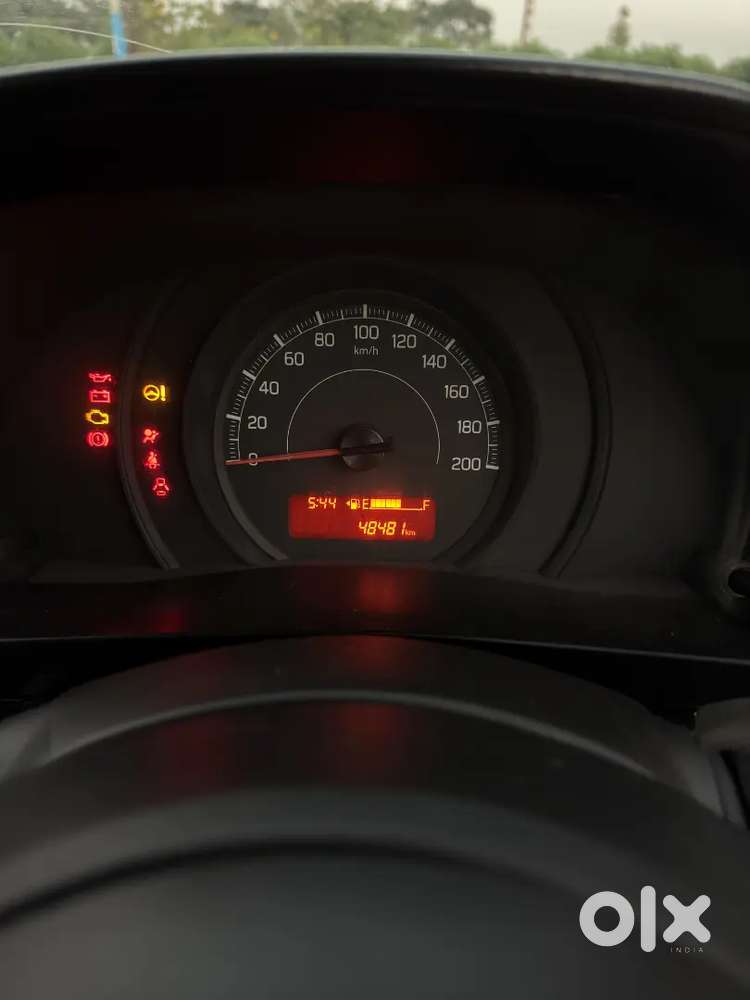 Maruti Suzuki Swift Lxi Petrol - 2019